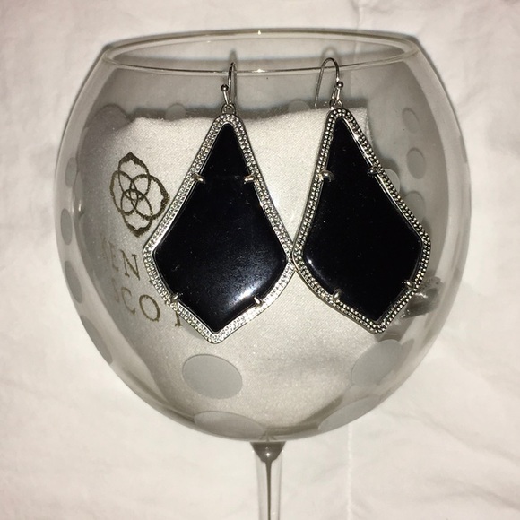 Beautiful KENDRA SCOTT earrings. Never worn. - Picture 4 of 5